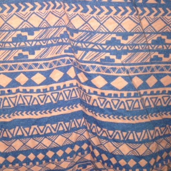 Patterned shirt - Picture 2 of 3