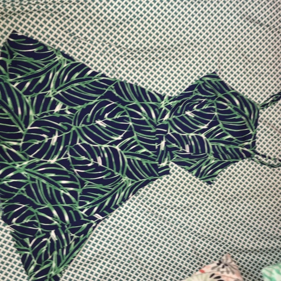 Forever 21 dress. Never been worn - Picture 1 of 2