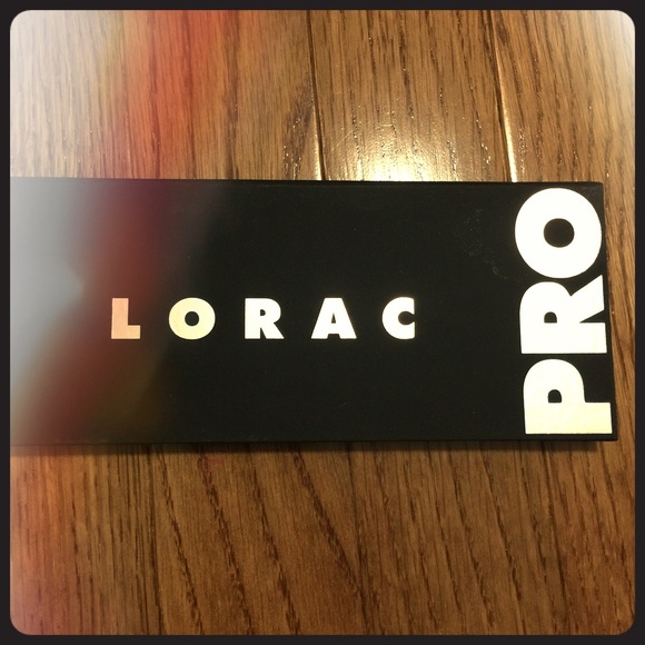 Lorac Pro Eyeshadow Palette (+Primer)