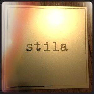Stila "Eyes are the Window" Eyeshadow Palette