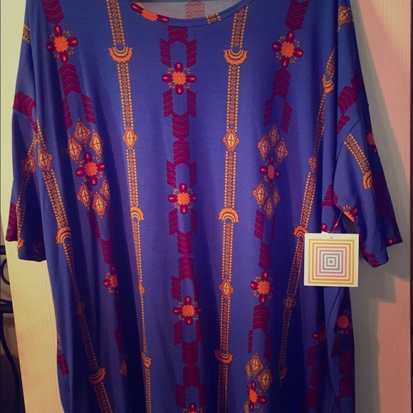 Lularoe Irma top ✨Final Markdown! ✨