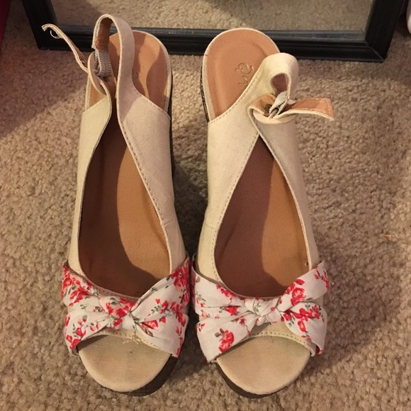 Wedges - Picture 2 of 3