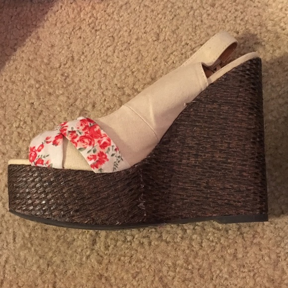 Wedges - Picture 3 of 3