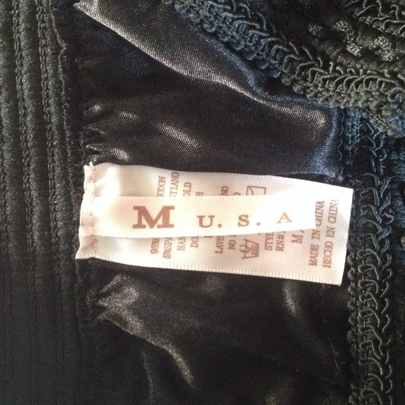 Crotchet/Lace short - Picture 4 of 4