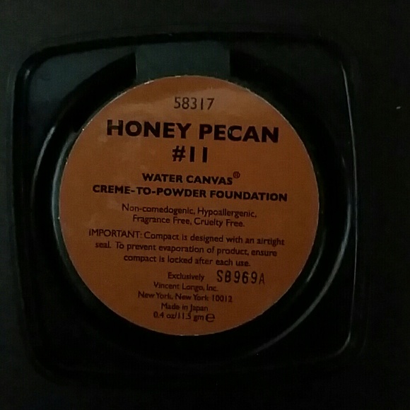 Water canvas creme to powder foundation