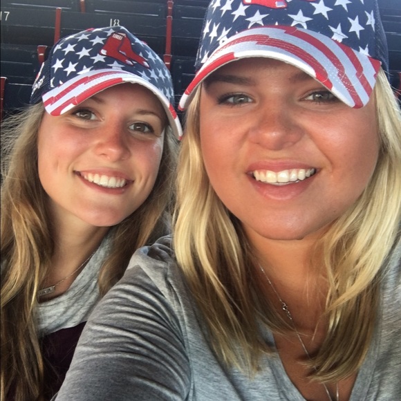 Meet your Posher, Taylor - Picture 1 of 1