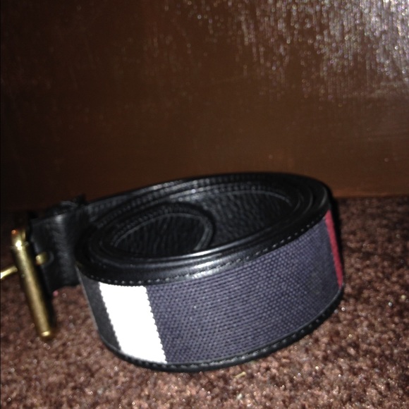 MENS BURBERRY BELT SIZE 36/90
