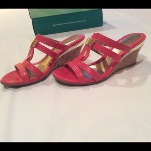 Adorable Coral Strappy Sandals Size 5