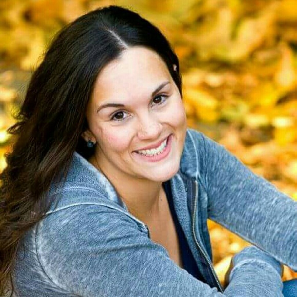 Meet your Posher, Jennifer - Picture 2 of 4