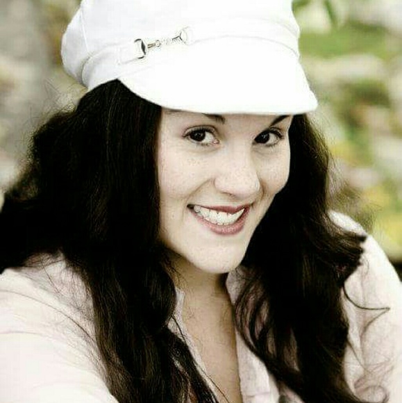 Meet your Posher, Jennifer - Picture 3 of 4