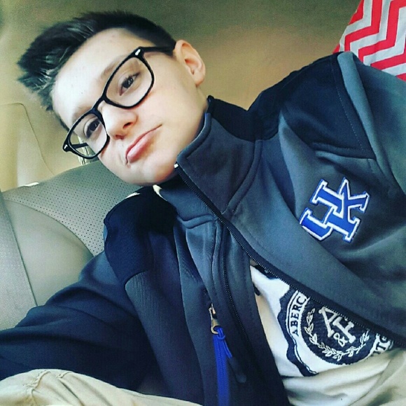 Meet your Posher, Colin - Picture 1 of 1