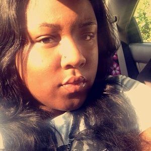 Meet your Posher, Denaysha