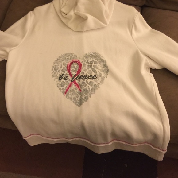 Super cute zip up hoodie