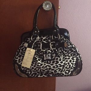 NWT Feng Chun Cheetah Purse 🐾❣