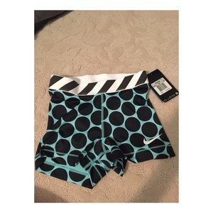 Size XS Turquoise and Black Polka Dot Nike Pros