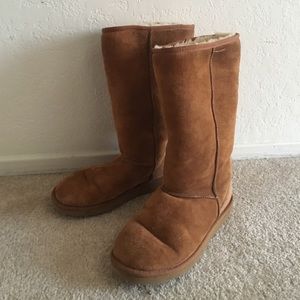 Classic Tall UGGS size 9 women's