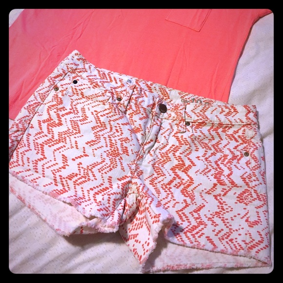 Gap printed shorts