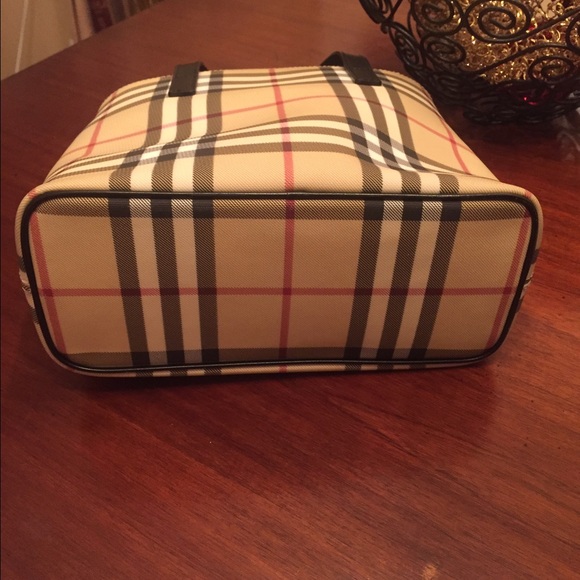 burberry lunch tote