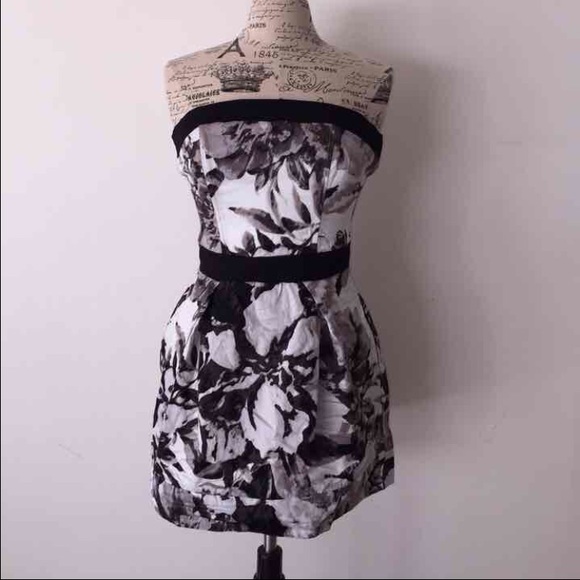 Cute dress with pockets