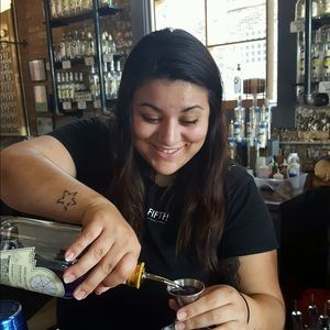 Meet your Posher, Robyn