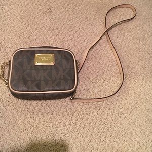Michel kors purse