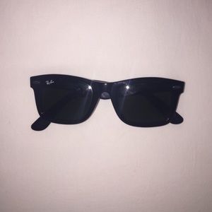 Ray-Ban Classic Wayfarer