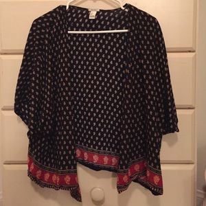 Forever21 black patterned kimono