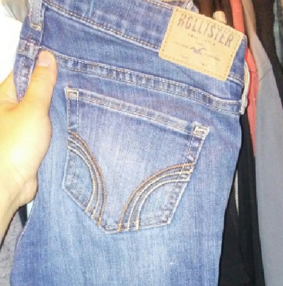 Hollister jeans - Picture 1 of 4