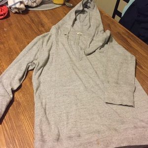 Quarter sleeve sweatshirt