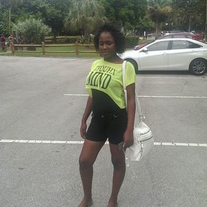 Meet your Posher, Flörë rhëä