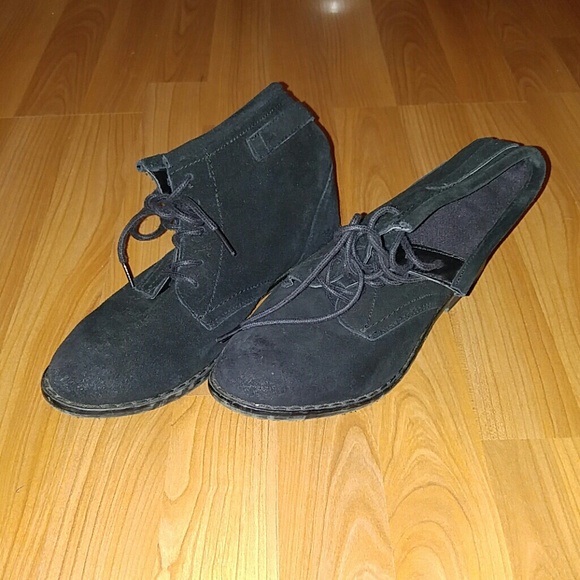 Black distressed boots