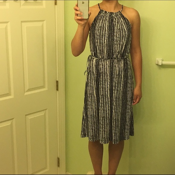 Black and White Midi Dress - Picture 4 of 4