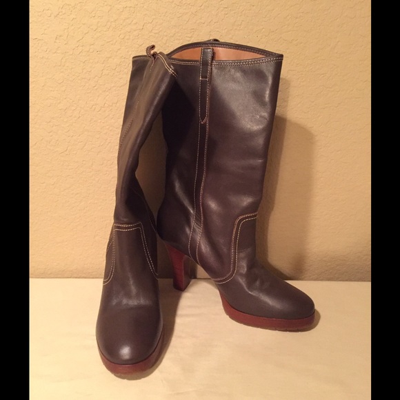 Brown leather boots - Picture 1 of 4