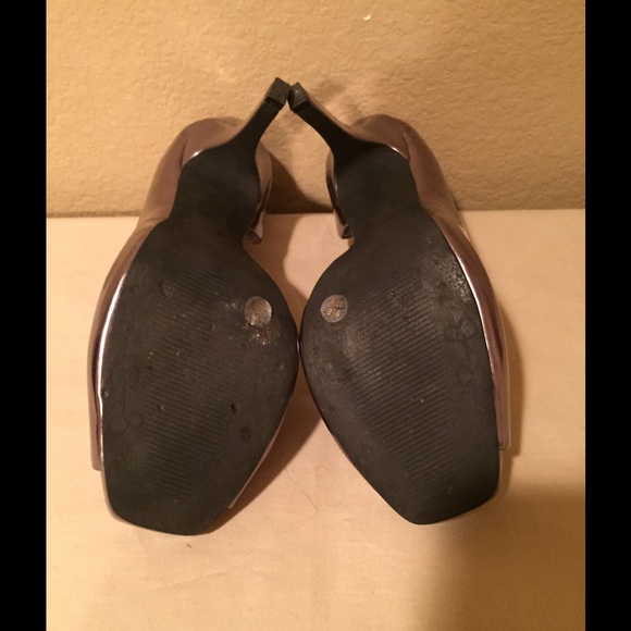 Jessica Simpson peep toe pumps - Picture 3 of 3