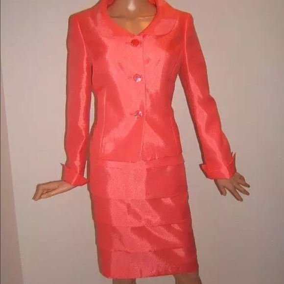 New Le Suit 8 coral satin tier skirt jacket suit
