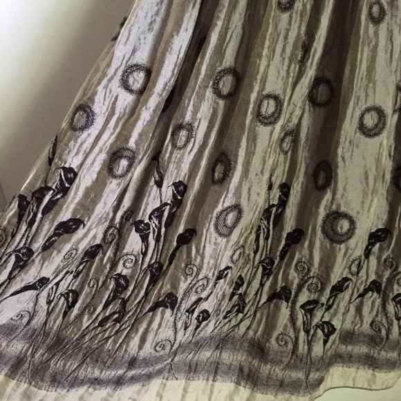 Cala lily Dress Small-Medium metallic fabric - Picture 3 of 3