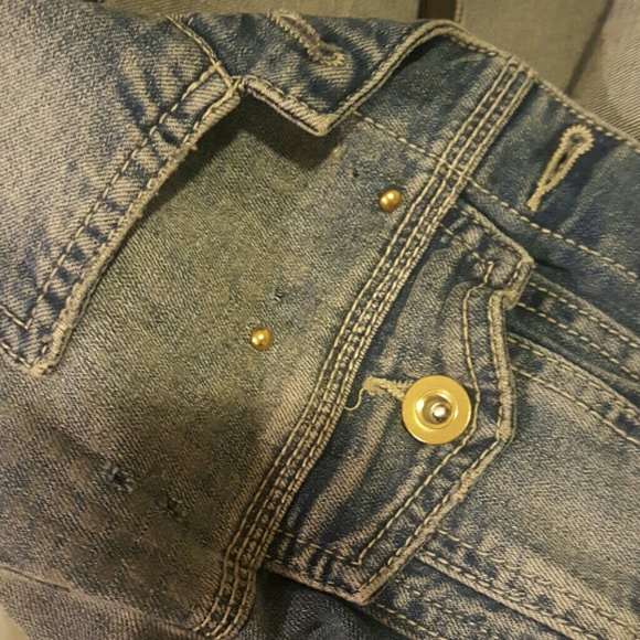 Denim jacket - Picture 3 of 4