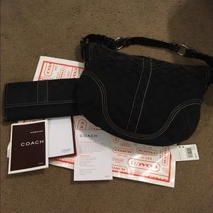 Coach signature medium hobo bag & matching wallet