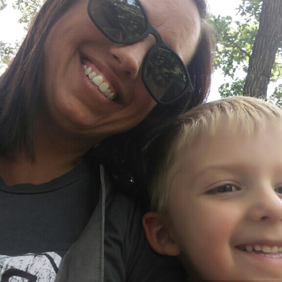 Meet your Posher, Jess - Picture 1 of 1