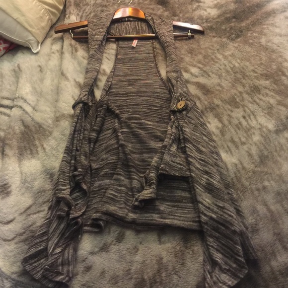 Brown sleeveless cover