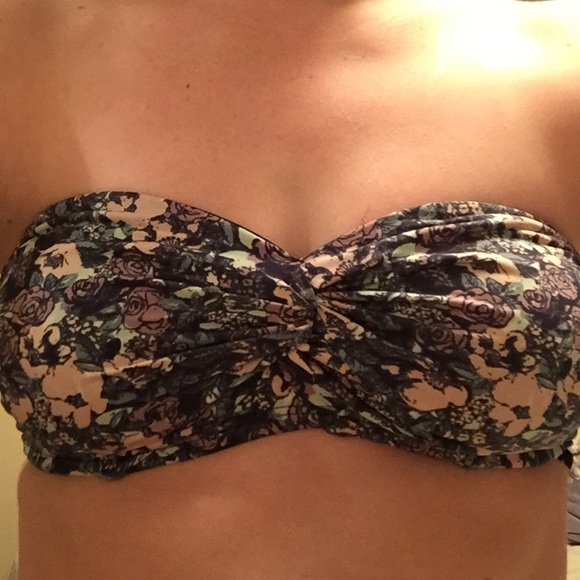 H&M Floral Bikini Top