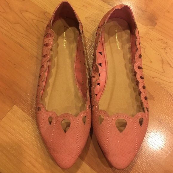 Lane Bryant Shoes - Scalloped Pink Flats - Size 11