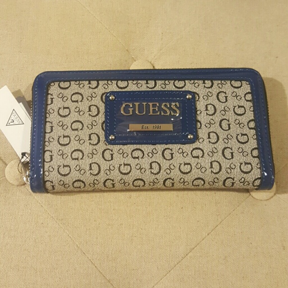 Guess wallet