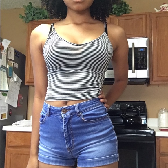 Brandy Melville Joanne tank - Picture 3 of 3