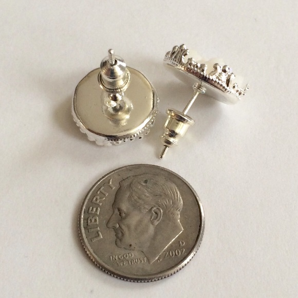 3 for 15🎀magenta rainbow Druzy style crown studs - Picture 3 of 5