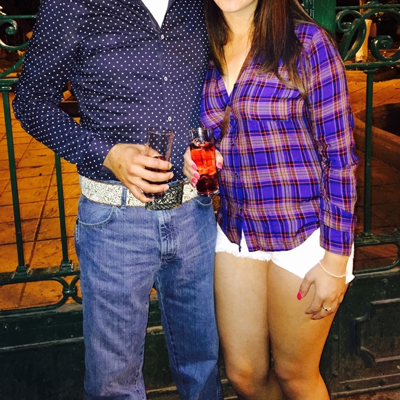 Cutest button down ever! 🙌🏻 - Picture 2 of 3