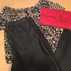 Sexy faux leather leggings!!