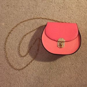 Coral Crossbody Saddle Bag