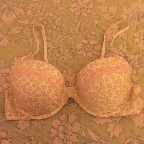 Gap Body Floral Bra *Never Worn* - 36B