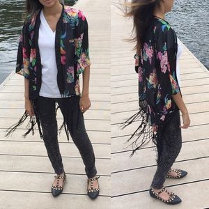 🌸 Floral Fringe Kimono 🌸